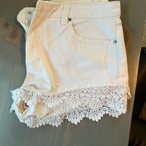 Womens forever 21 white shorts